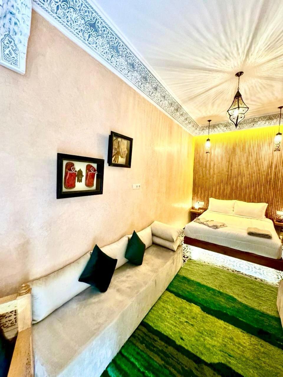 Click Riad & Spa Hotel Marrakesh Exterior photo